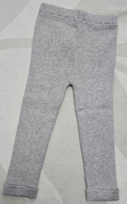 Legginsy prążkowane r. 92