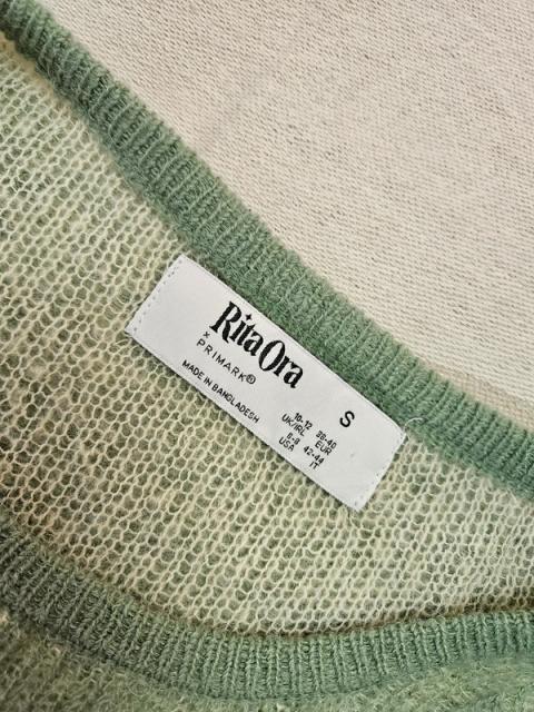 Sweter damski r. 38 Sweter damski r. 38