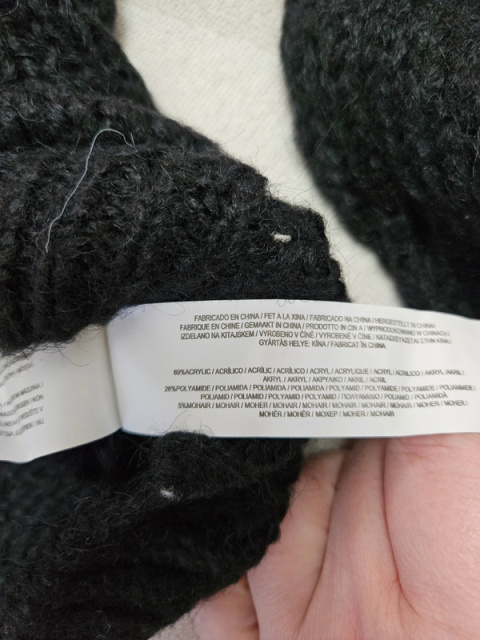 Sweter damski r. 34 Sweter damski r. 34