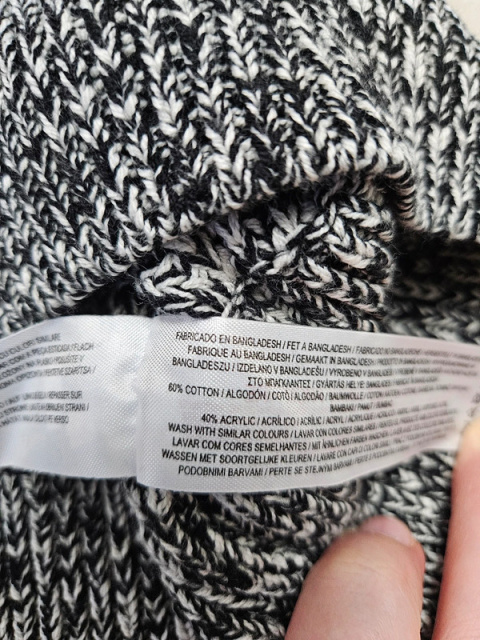 Sweter damski r. 40-42 Sweter damski r. 40-42