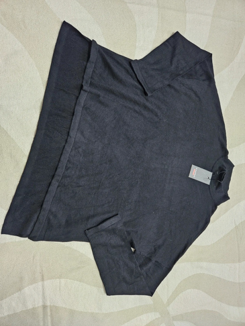 Sweter damski r. L Sweter damski r. L