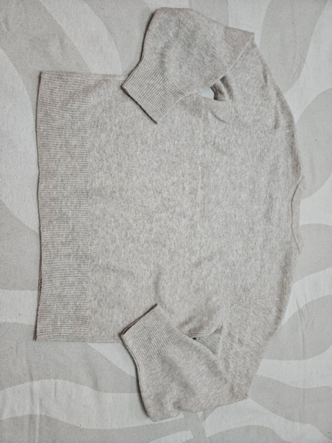 Sweter damski r. 44-46 Sweter damski r. 44-46