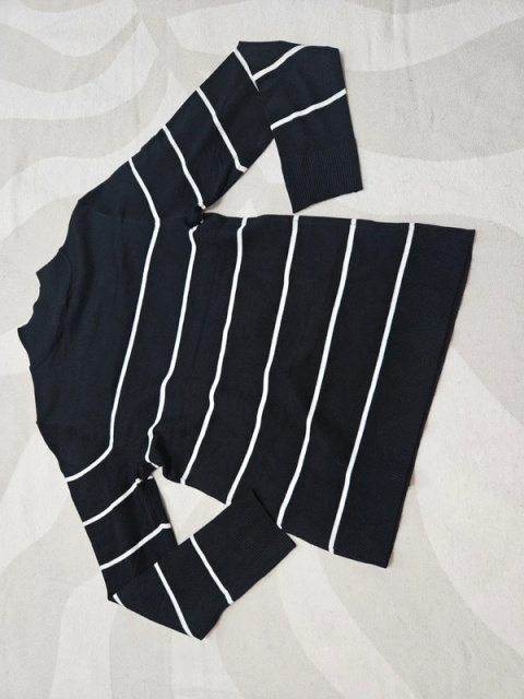 Sweter damski r. M Sweter damski r. M