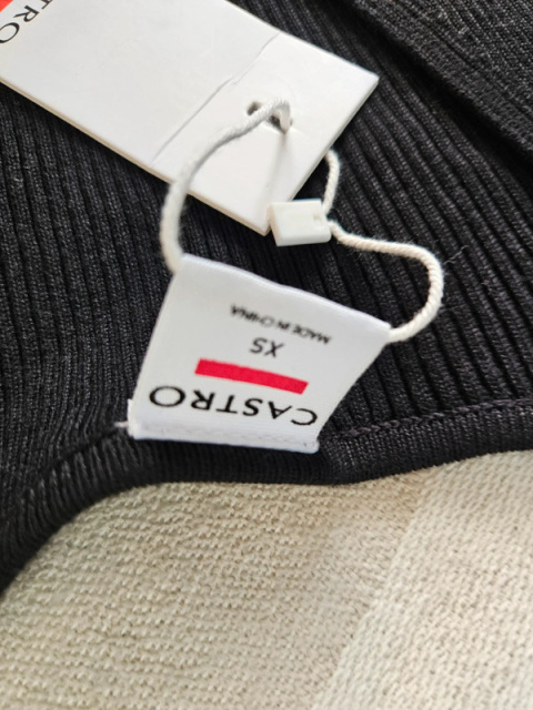 Sweter damski r. XS Sweter damski r. XS
