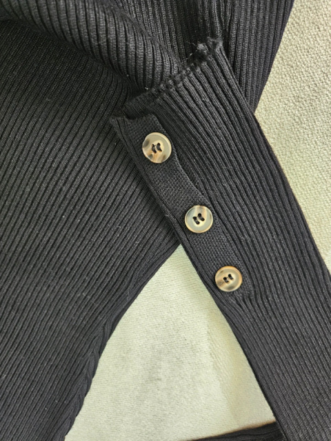 Sweter damski r. XS Sweter damski r. XS