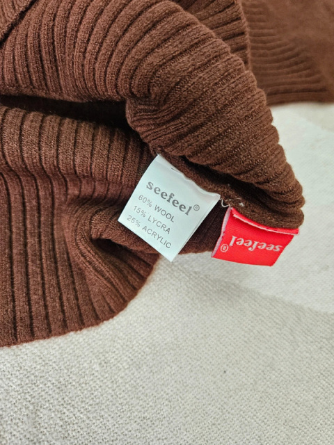 Sweter damski r. 38 Sweter damski r. 38