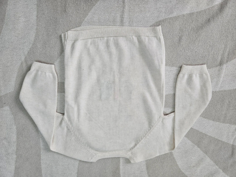 Sweter dziecięcy r. 80 Sweter dziecięcy r. 80