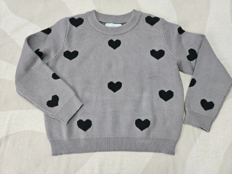 Sweter dziewczęcy r. 116 Sweter dziewczęcy r. 116