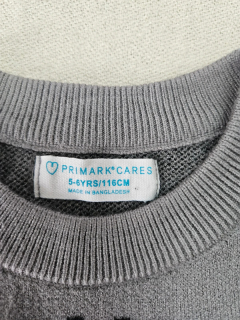 Sweter dziewczęcy r. 116 Sweter dziewczęcy r. 116