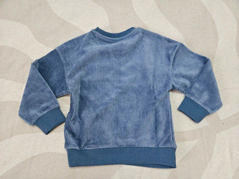 Bluza dziecięca r. 104 Bluza dziecięca r. 104