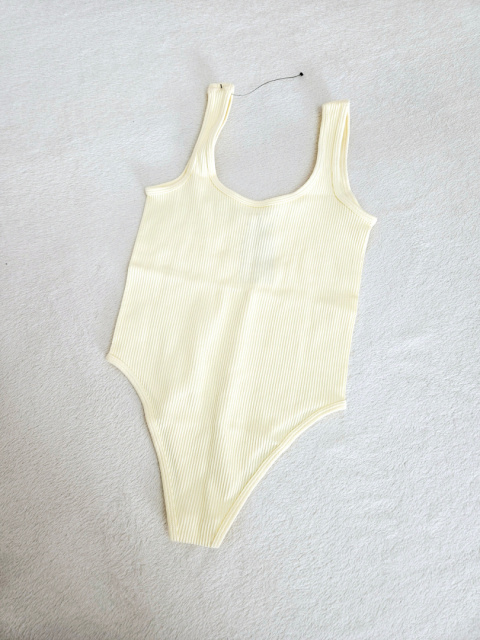 Body damskie r. XS Body damskie r. XS